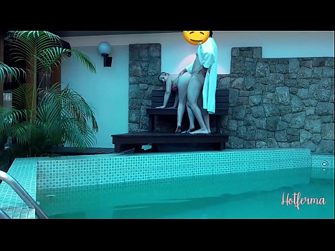 ❤️ El jefe invita a la criada a la piscina, pero no pudo resistirse a una caliente ❤❌ Sexo en es.porn-milf-300.ru ❌️